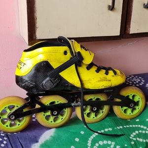A line skate